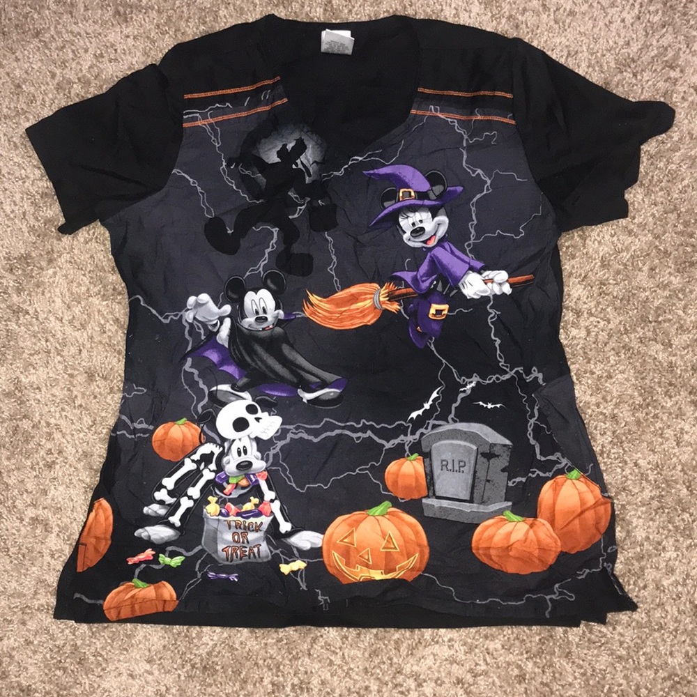 Cherokee Tooniforms Scrubs Witching Hour Print Top